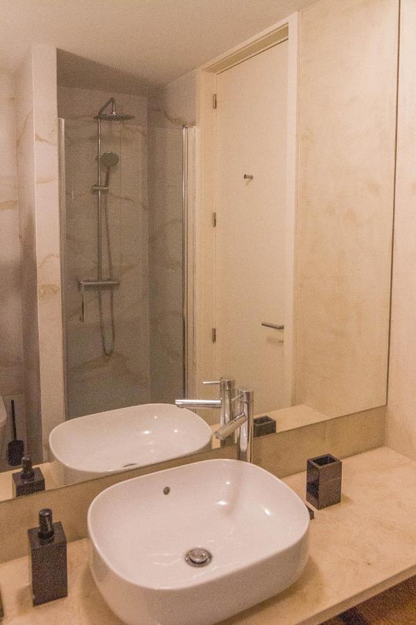 Modern Charming Loft With Balcony In Central بورتو المظهر الخارجي الصورة