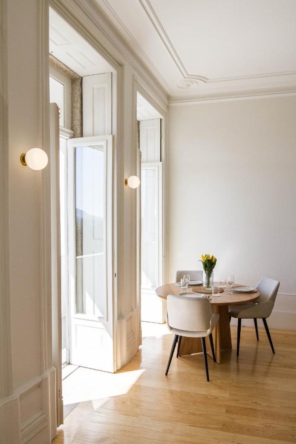 Modern Charming Loft With Balcony In Central بورتو المظهر الخارجي الصورة
