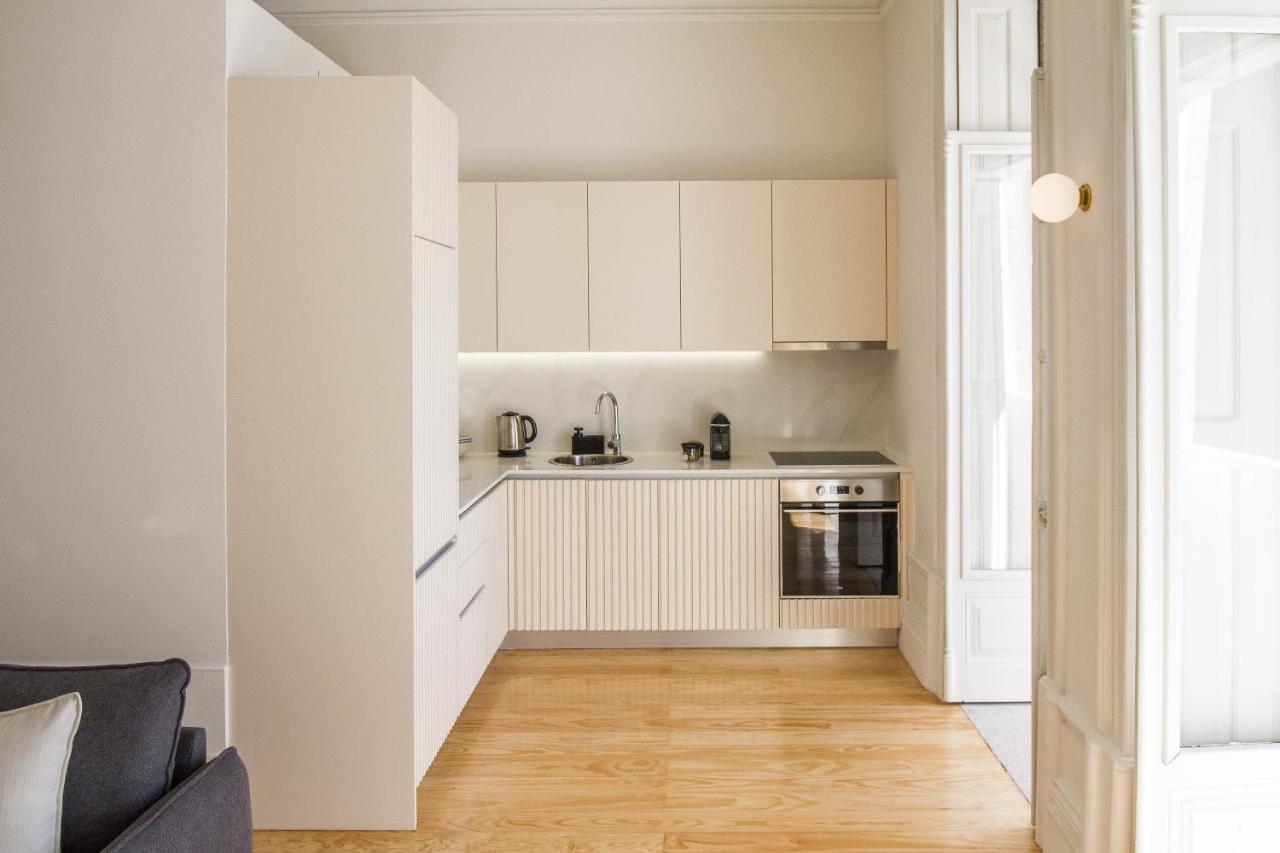 Modern Charming Loft With Balcony In Central بورتو المظهر الخارجي الصورة