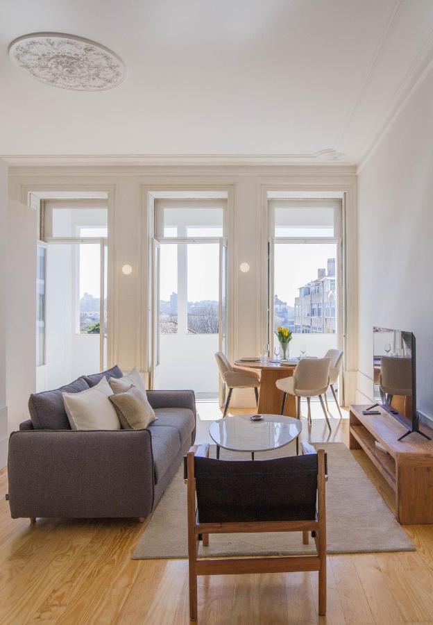 Modern Charming Loft With Balcony In Central بورتو المظهر الخارجي الصورة